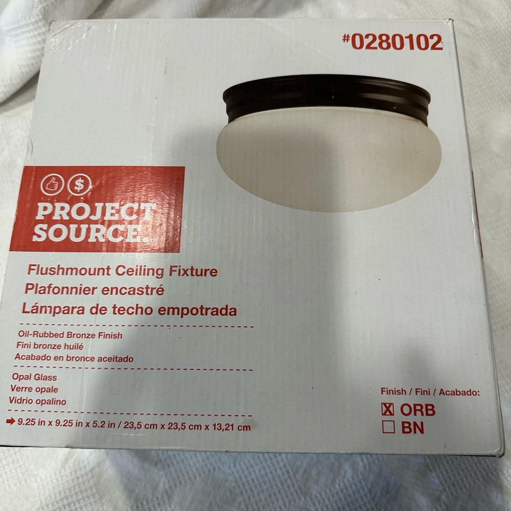 Flushmount ceiling fixture